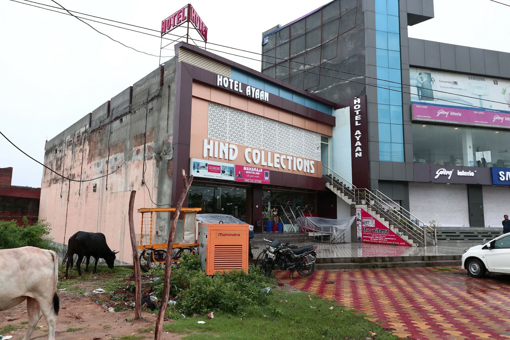Oyo Hotel Ayaan Bareilly Ngoại thất bức ảnh